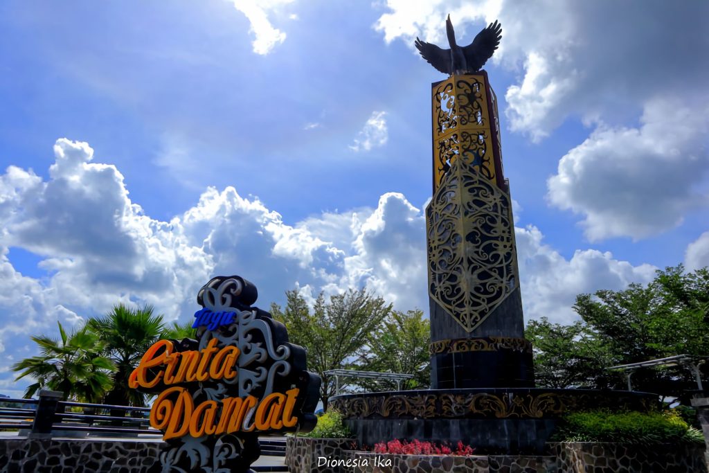 Destinasi Wisata Tanjung Selor dengan Pemandangan Luar Biasa Tugu Cinta Damai